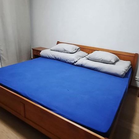 Sky-Park Flat&Parking Lägenhet Bratislava Exteriör bild